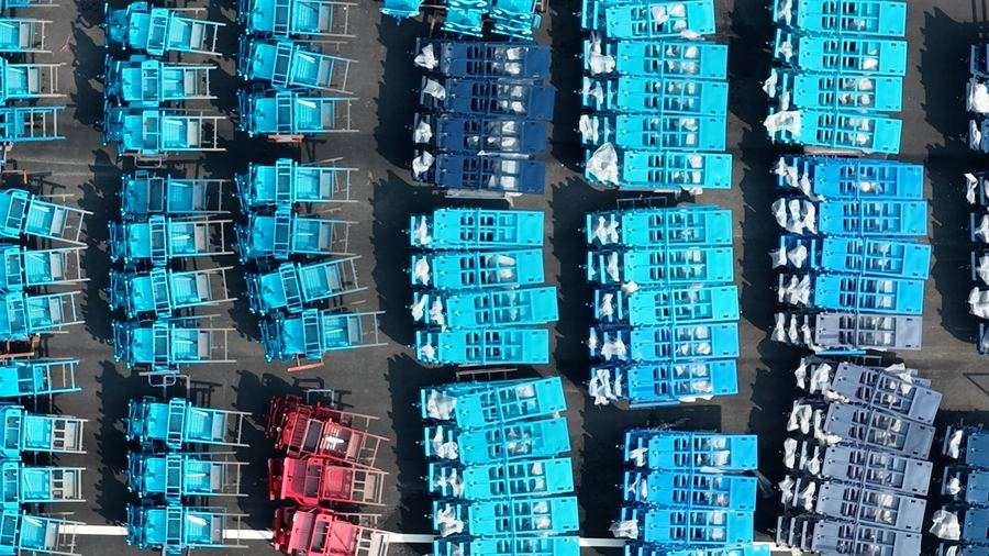 Spare parts and components held in stock for export orders